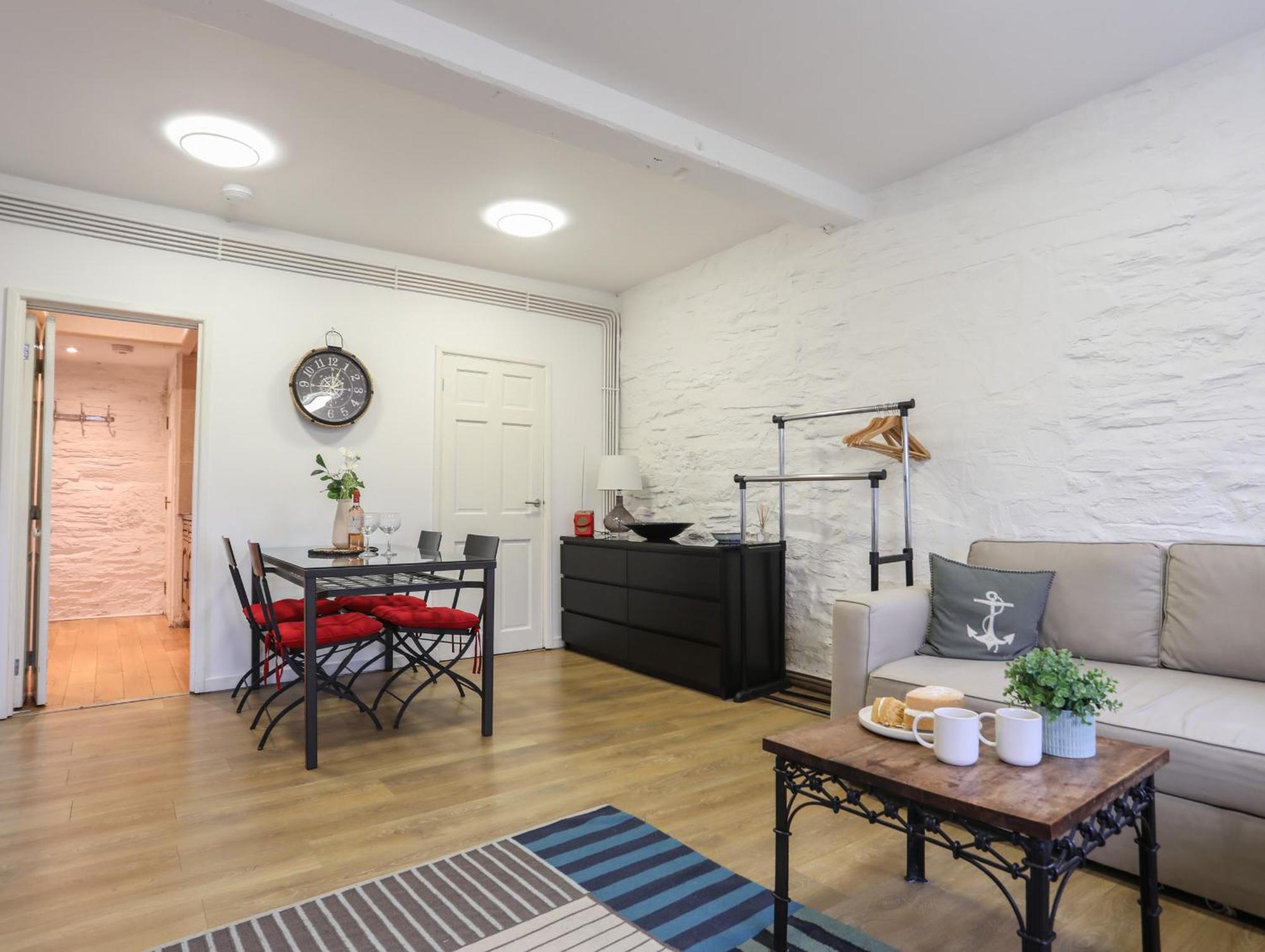 Cornhill Courtyard Apartment พอร์ทแมด็อก ภายนอก รูปภาพ